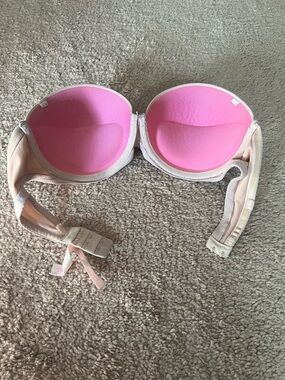 PINK Victoria's Secret Strapless Light Beige Smooth T-Shirt Bra
